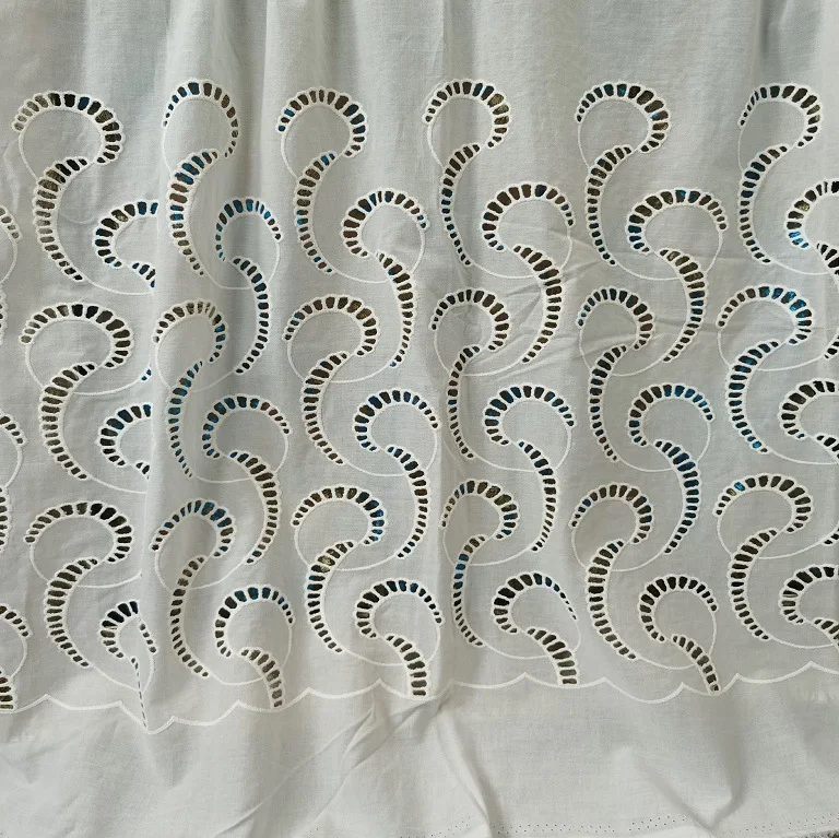 100% cotton embroidered hollow - Sewing Eyelet Fabric 评论和价格