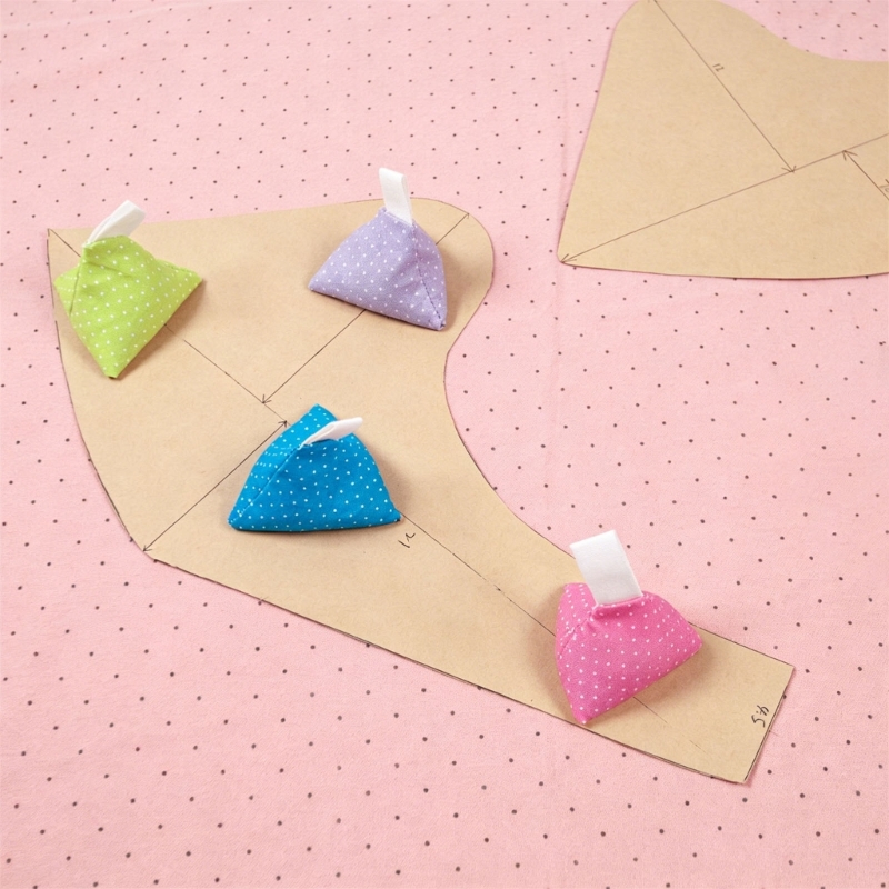 Set Of 4 Triangular Fabric Wei - Fabric Weight Set 评论和价格